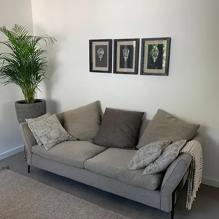 Villa 17 *