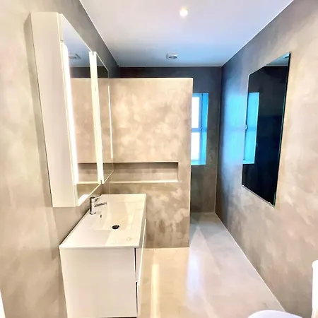 17 Villa *